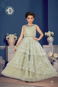 Ropa de boda de diseñador para niños, Kurti, Sharara, Georgette, alta calidad, el mejor fabricante de la India - Product Image 5