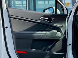 Hyundai Sportage V 2.0 AT 150 ch 4x4 essence, sièges en cuir chauffants, conduite à gauche/droite, modèle 2024-2026 - Product Image 5