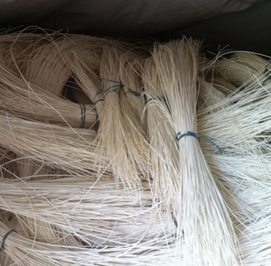 Noyau de rotin vietnamien de haute qualité pour la fabrication de paniers faits main et les projets de tissage décoratifs d'intérieur, flexibilité constante - Product Image 6