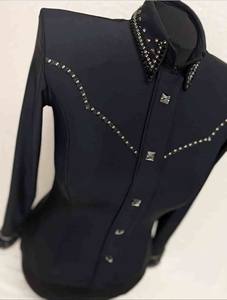 Chemise de spectacle western Cowgirl faite à la main en tissu taffetas extensible noir pour l'équitation - Product Image 2