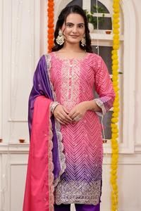 Blusa de Seda Chinon Pura para Mujer con Hermoso Bordado de Lentejuelas y Conjunto Interior de Seda, Kurti Hecho en India - Product Image 2