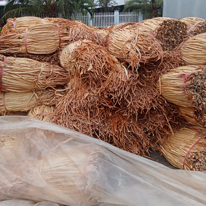 Fibres de jacinthe d'eau séchées naturelles Teneur en fibres Produit agricole Matière première du Vietnam pour le tissage artisanal - Product Image 2