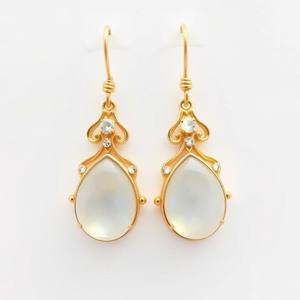 Mode plaqué or fait à la main calcédoine blanche naturelle pierres précieuses longue boucle d'oreille bijoux boucles d'oreilles - Product Image 2