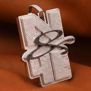 Pendentif pour homme en argent sterling 925 plaqué or 14 carats de qualité supérieure, hip hop, serti de moissanite VVS glacée, idéal pour les fêtes et les cadeaux - Product Image 2