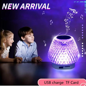 Altoparlante Wireless 5.0 Bluetooth ad alta fedeltà con luci LED lampeggianti a colori, portatile USB/FM, per dispositivi universali - Product Image 6
