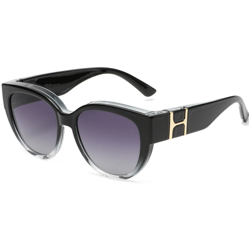 C3: Black Grad/ Smoke Grad