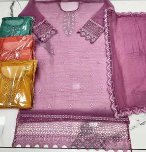 Costumes de fête indiens et pakistanais modernes, non cousus, brodés à la main, vêtements traditionnels avant-gardistes en organza - Product Image 1