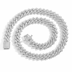 Collar Cubano Icónico con Diamantes Moissanite, Joyería Hip Hop Brillante para Looks de Moda Destacados - Product Image 6