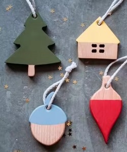 Adorno colgante de árbol de Navidad de madera de tamaño personalizado de primera calidad decoración de vacaciones - Product Image 2