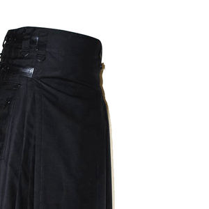 Kilt gothique noir personnalisé Kilt utilitaire grande taille à la mode traditionnelle écossaise pour hommes avec lanières en cuir - Product Image 3