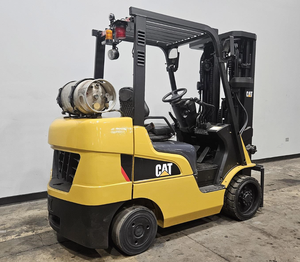 Oferta Exclusiva de Subasta para Montacargas 2C6000 con Neumáticos Acolchados de 2019, Capacidad de Carga de 6000 Libras - Product Image 2