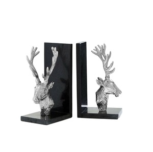 Sujetalibros decorativos artísticos de metal con patrón de hojas ideales para decoración de habitaciones temáticas naturales y almacenamiento de libros elegante - Product Image 4