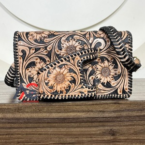 Bolso bandolera personalizado Vintage de cuero genuino para mujer, suave y duradero con ranura para mano, nuevo y hecho a mano - Product Image 1