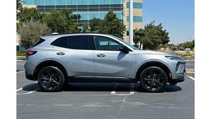 Buick Envision Sport Touring 2025 Usado en Excelentes Condiciones - Product Image 4