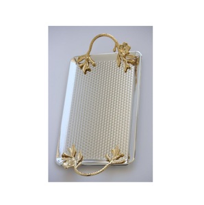 Plateau rectangulaire en métal aluminium pour table de mariage Plateau de service de table avec poignées latérales Finition nickelée - Product Image 3