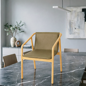 Chaise de salle à manger scandinave moderne avec revêtement en similicuir et pieds en bois pour l'ameublement de la maison - Product Image 1
