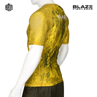 Rashguard MMA à demi-manches personnalisé pour hommes conception complète à sublimation manches courtesBJJ Gym Fitness Rash Guard
