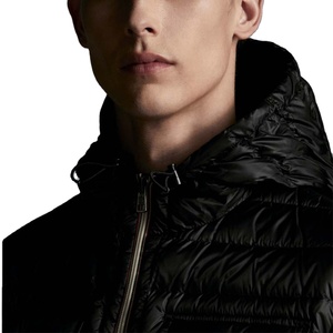 Blouson matelassé personnalisé à col montant et capuche pour homme, chaud, pour l'extérieur, avec logo frontal, vente en gros - Product Image 2