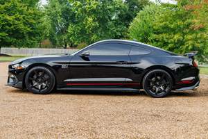 2021 F R O D Mus tang Mach 1 Faible kilométrage Prêt à la livraison Boîte de vitesses automatique Cuir foncé gauche R 18 Van - Product Image 2