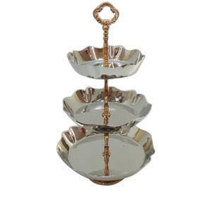 Célébration de fête de mariage de Noël support à gâteau en bois arrondi conception imprimée en émail brillant pour servir de la vaisselle - Product Image 6