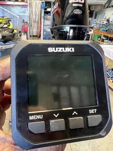 คุณภาพดั้งเดิมสำหรับเครื่องยนต์เรือซูซูกิ 100 แรงม้า 20 นิ้ว แบบสี่จังหวะ - Product Image 3