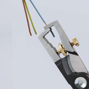 Pelacables Knipex StriX con aislamiento, crimpadoras de cables cromadas con mangos multicomponentes, mangos con certificación VDE - Product Image 3
