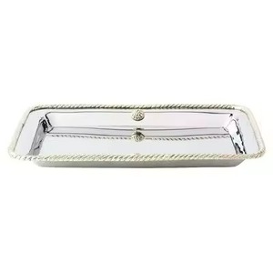 Plateaux en métal d'une fabrication exceptionnelle, faciles à entretenir avec un effort minimal, créant une expérience de service de desserts accueillante. - Product Image 3