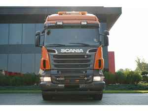 Tracteur d'occasion SCA NIA R 620/HYDRAULIKA/8X4/<span class=keywords><strong>DMC</strong></span> ; 150 000 KG/SI 620HP TRANSMISSION AUTOMATIQUE - Product Image 5