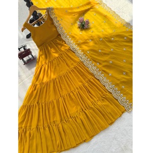 Robe Anarkali indienne moderne avec dupatta pour mariages, fêtes et demoiselles d'honneur - Longueur au sol, coupe ample, meilleur prix - Product Image 5