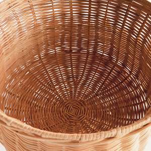 Nouvel article : Urne à pied en rotin, vase sur piédestal en osier tressé à la main, élégant pot de fleurs décoratif pour entrée, jardin et aménagement intérieur - Product Image 2