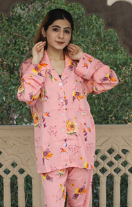 Summer Breeze 100% Poly Silk Woven Casual Pajama Set pour Femmes Boho Floral Print Breathable Comfortable for Daily & Night Wear - Product Image 4