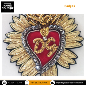 Personalización posible para bordado a mano 8X7 cms tamaño nabo forma lingotes cuentas y diamantes de imitación insignias hechas con pasador trasero - Product Image 6