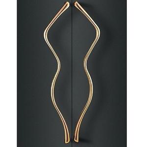 Poignées de porte de meubles en laiton d'inspiration antique, poignées de tiroir classiques pour les designs de meubles en bois pour une utilisation haut de gamme à la maison et à l'hôtel - Product Image 1