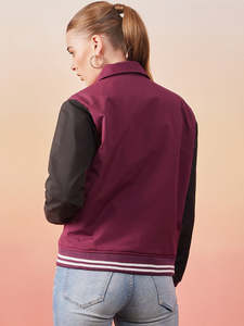 Vestes universitaires personnalisées en gros à col ras du cou pour femmes, coupe ajustée, légères, teintes, respirantes, en polaire de fibre de bambou - Product Image 2