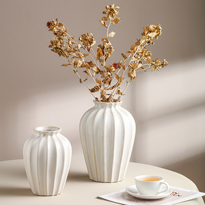 Jarrón de Cerámica Acanalado Nórdico, Jarrón Decorativo Minimalista para Flores, Glaseado Crema, Decoración del Hogar, Venta al <span class=keywords><strong>por</strong></span> <span class=keywords><strong>Mayor</strong></span> - Product Image 1