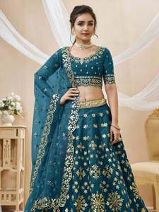 Lehenga Azul de Seda Artística con Bordado de Lentejuelas y Zari y Dupatta de Malla Suave, Estilo Bollywood para Fiestas y Celebraciones Reales - Product Image 2