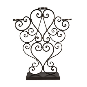 Nouvelle Arrivée Lanterne Luxe Simple pour Jardin Lanterne Décorative Simple en Fer Finition Patine pour Décoration Intérieure - Product Image 1