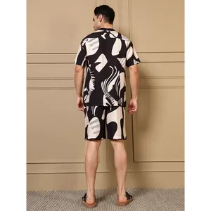ชุดเซ็ตเสื้อเชิ้ตคอปกแมนดารินแขนสั้นพิมพ์ลายไนลอนสำหรับผู้ชาย พร้อมกางเกงขาสั้นยาวระดับเข่า ชุดลำลองสำหรับฤดูร้อน - Product Image 4