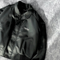 Blouson Bomber Homme en Cuir Véritable Noir Uni avec Logo Brodé Personnalisé – Style Urbain Tendance et Lettres Uniques – Vente en Gros