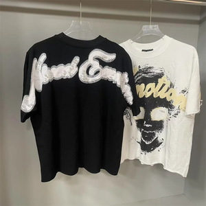 Camiseta RoughPlay Vintage Blanca Brillante de Manga Corta con Diamantes al por Mayor - Product Image 2