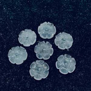 Sculpture florale en quartz rose naturel 15 MM, charme en pierre précieuse florale fait à la main, fournitures pour la fabrication de bijoux - Product Image 1