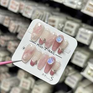 Fantasía diamante ópalo Prensa en uñas 3D acrílico brillo uñas artificiales caja de embalaje personalizado Prensa en uñas - Product Image 4