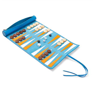 Jeu de société de voyage pliable 2 en 1 en cuir, backgammon et échecs, avec design enroulable pour une utilisation en intérieur/extérieur - Product Image 4