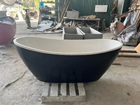 Baignoire moderne à surface solide Baignoire en ciment à grain Baignoire en pierre artificielle grise pour appartement hôtel OEM