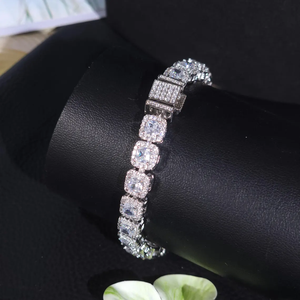 Brazalete de Tenis con Halo de Diamantes Moissanite Engastados en Plata de Ley 925, Regalo de Lujo para Novia - Product Image 3