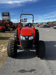 Tracteur agricole Kubota MX5400 4x4, 40 CV, transmission par engrenages, rouge - Product Image 4