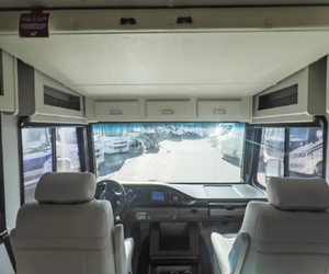 2025 2024 2026 Fleetwood RV Flair 26D Autocaravanas, Casas Rodantes y Remolques de Viaje - Product Image 2