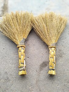 Escobas de batir duraderas y baratas, escobas de hierba y recogedor de polvo de hierba, escoba de paja de arroz para Decoración - Product Image 6