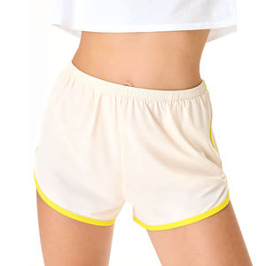 Pantalones Cortos de Mujer de Cintura Alta a la Moda con Ribete en Contraste y Dobladillo Ondulado, Ideales para Correr, Yoga y Deportes, Venta al por Mayor - Product Image 1