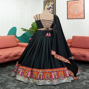 Dernier concepteur Pure Rayon Imprimé Miroir Kodi Work Lahenga Choli Vêtements indiens et pakistanais par FabZone - Product Image 2